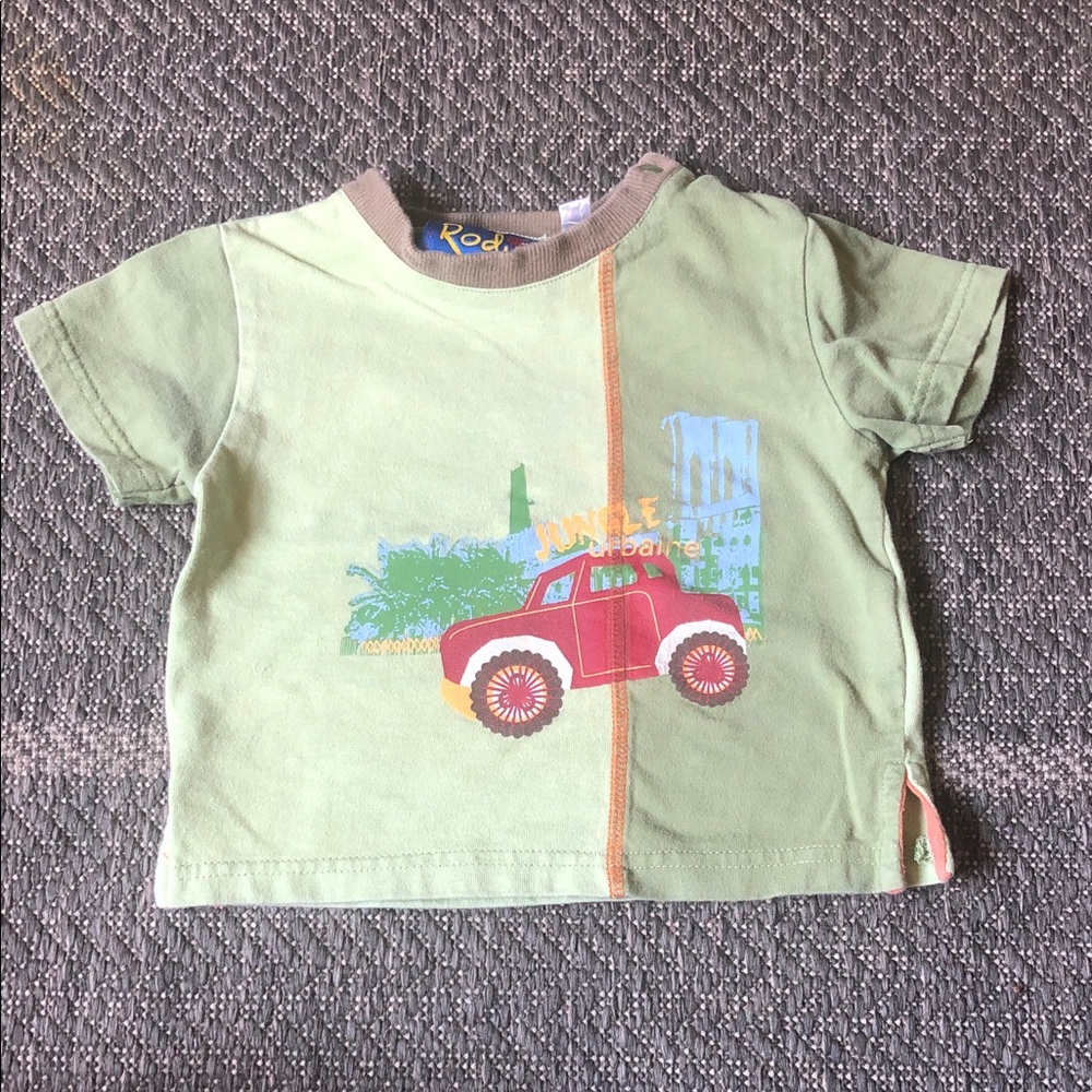Kids Short Sleeve Green Tee with Red Car Graphic